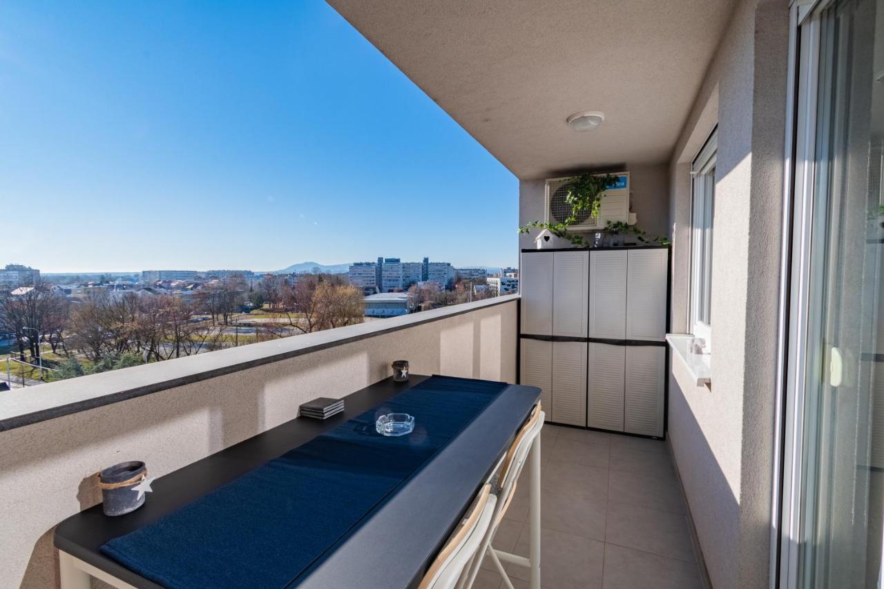Flexible Selfcheckins 30 - Zagreb - Garage - Electric Vehicle Ccharger - Big Loggia - New - Apartments Repinc 30 Eksteriør billede