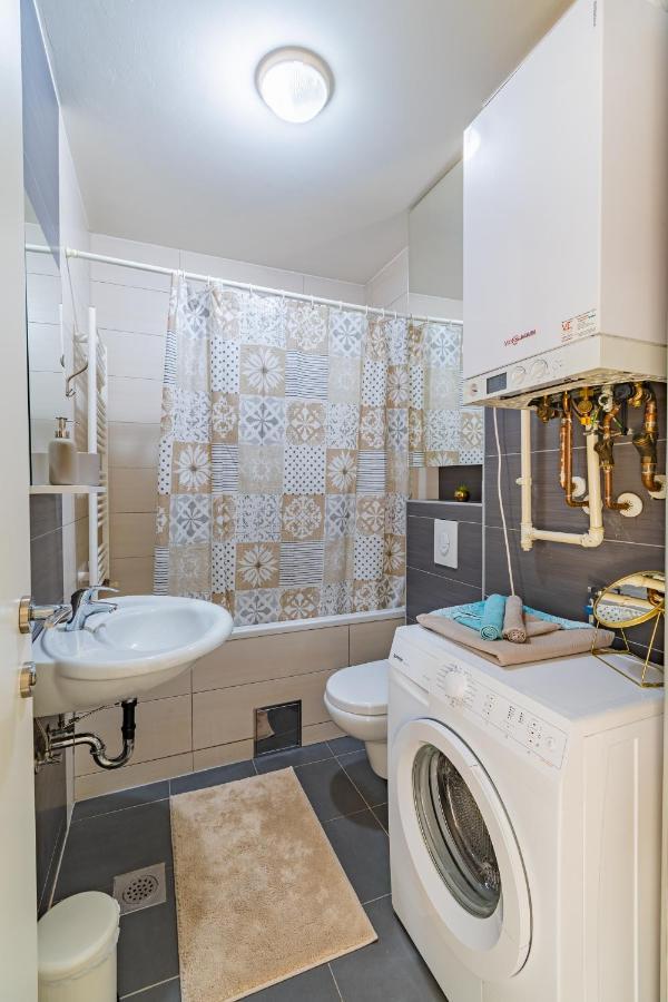 Flexible Selfcheckins 30 - Zagreb - Garage - Electric Vehicle Ccharger - Big Loggia - New - Apartments Repinc 30 Eksteriør billede