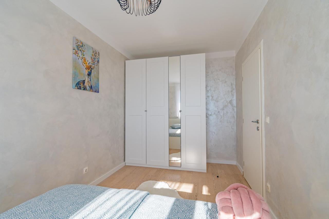 Flexible Selfcheckins 30 - Zagreb - Garage - Electric Vehicle Ccharger - Big Loggia - New - Apartments Repinc 30 Eksteriør billede